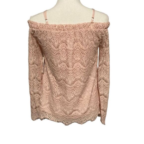 No Boundaries Lace Cold Shoulder Shirt NWT - Picture 4 of 7